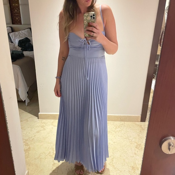 Hello Molly Dresses & Skirts - Hello Molly Lavender Pleated Maxi Dress
